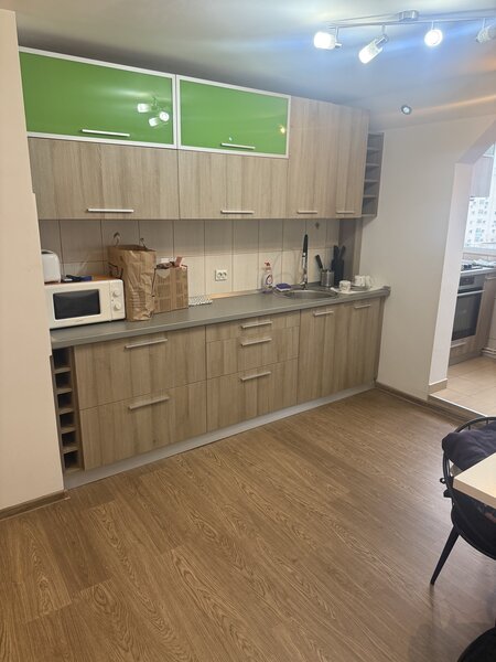 Piata Sudului, de vanzare 2 camere, decomandat, renovat mobilat, utilat,