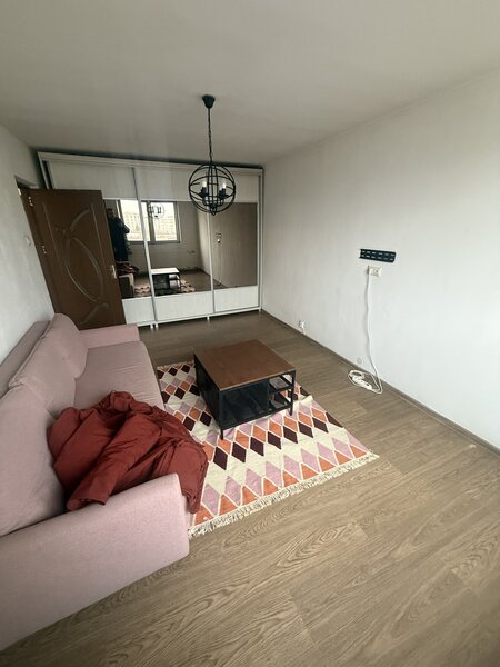 Piata Sudului, de vanzare 2 camere, decomandat, renovat mobilat, utilat,